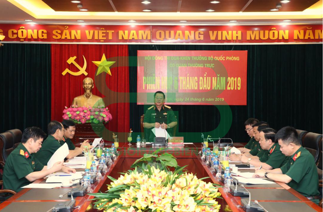 Biển chức danh mica quân đội là gì và được sử dụng thế nào hiện nay? 13 biển chức danh quân đội mica