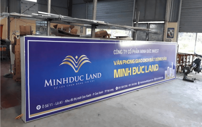 Biển hộp đèn- Bật mí cách làm biển quảng cáo hút khách cho doanh nghiệp 13 bien hop den5